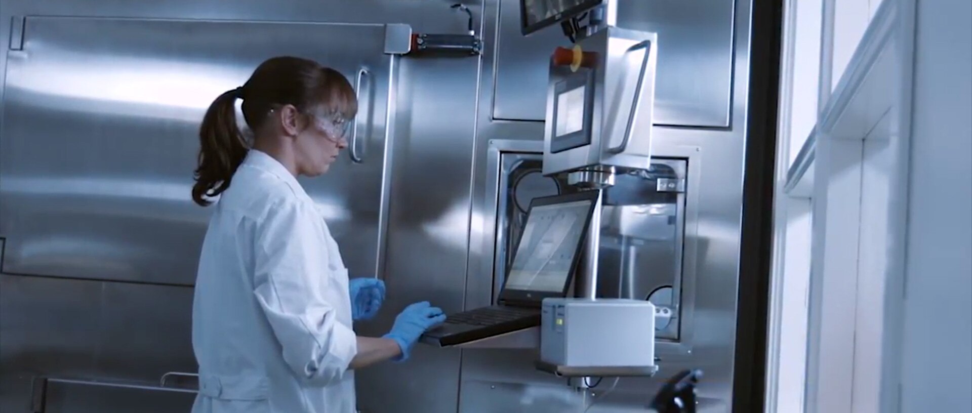 trygg hot cell klar dispenser video poster